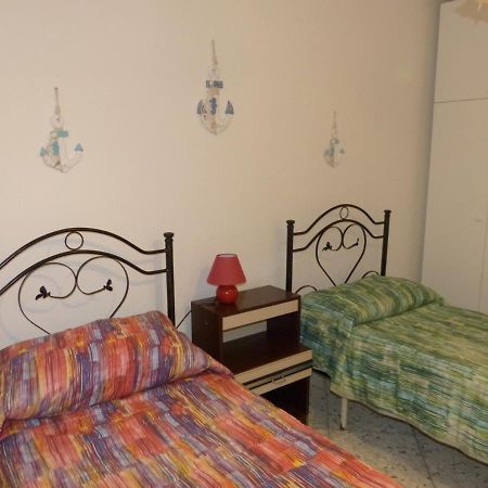 Casa Vacanze Vincenzo E Rosanna Castro  Bagian luar foto