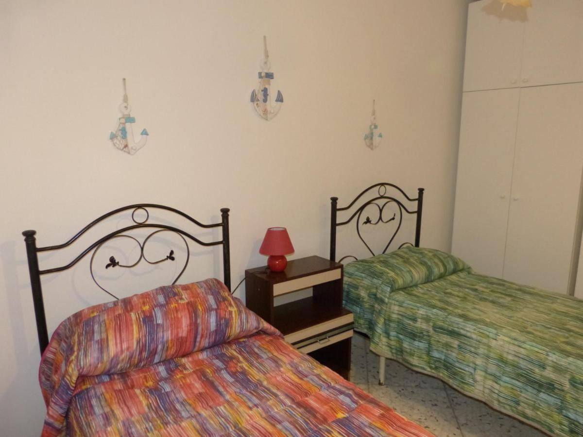 Casa Vacanze Vincenzo E Rosanna Castro  Bagian luar foto
