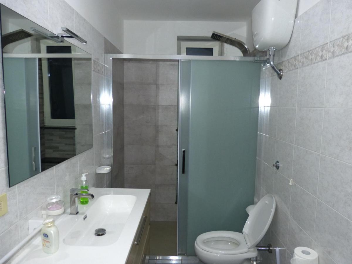 Casa Vacanze Vincenzo E Rosanna Castro  Bagian luar foto